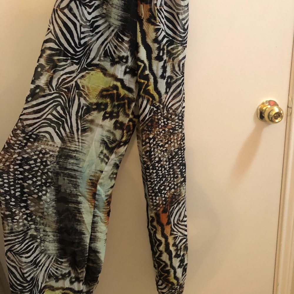 Body Central Cross-back Jumper - Picture 2 of 3